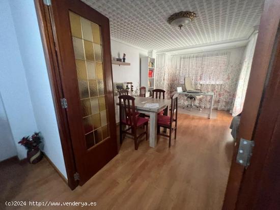 Se vende piso en buena zona Manises - VALENCIA