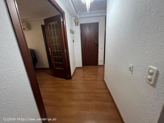 Se vende piso en buena zona Manises - VALENCIA