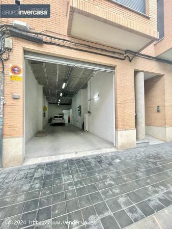 Local comercial con vado permanente en zona Mercadona / Cebollera de Quart de Poblet - VALENCIA