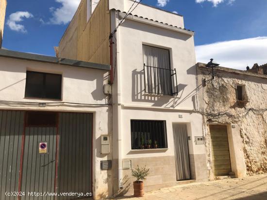 ENCANTADORA CASA EN VENTA - TARRAGONA