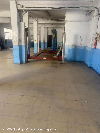 SE VENDE LOCAL PARA TALLER - ALICANTE