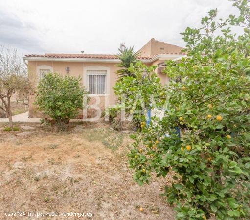 Casa en venta en Busot - ALICANTE