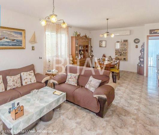 Casa en venta en Busot - ALICANTE