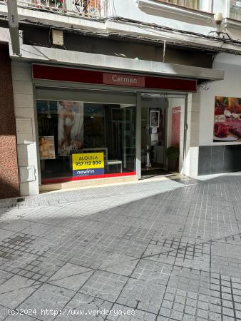 Fantástico Local Comercial en pleno Centro - CORDOBA