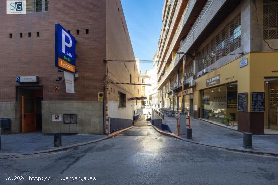 !!Plaza de aparcamiento en Mercado de San Agustin!! - GRANADA