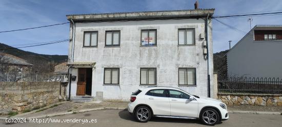 EXCELENTE OPORTUNIDAD. CASA EN BOÑAR CON TERRENO Y PATIO - LEON