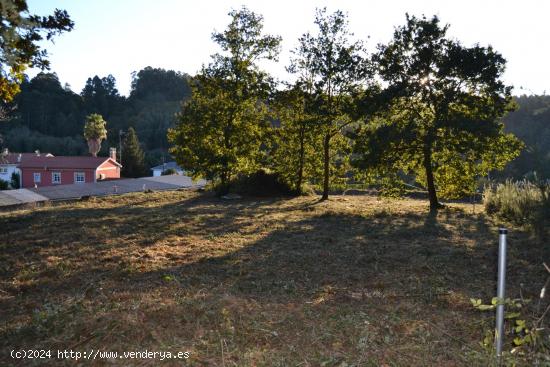 Parcela con proyecto de vivienda unifamiliar en Oleiros - A CORUÑA