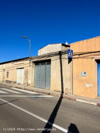 Solar urbano ubicado en la zona del Monasterio de la Valldigna - VALENCIA