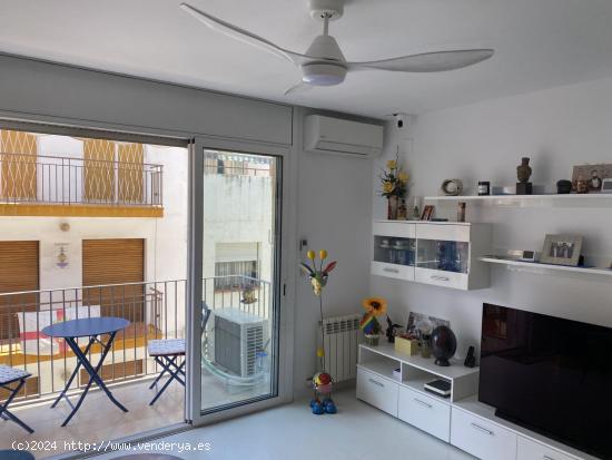 Moderno apartamento con terraza en el corazón de Sitges - BARCELONA