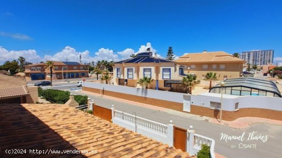 CHALET EN VENTA EN EL KM 5 DE LA MANGA A 10 PASOS DEL MAR MEDITERRANEO