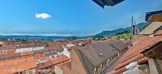 Octavo Piso con 2 habitaciones y garaje a la venta. Vive Oviedo desde las alturas: comodidad, vistas