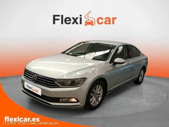 Volkswagen Passat Advance 1.6 TDI 120CV BMT - Roquetas de Mar