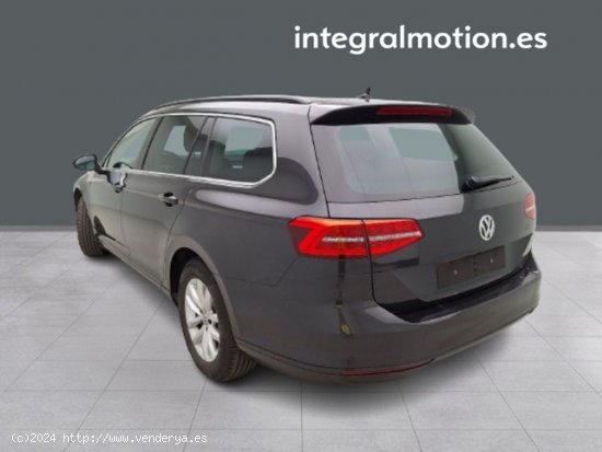 Volkswagen Passat Variant Business 1.6 TDI 88kW DSG Comfortline - TRANSITO