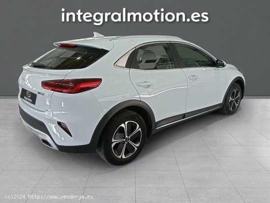 Kia XCeed 1.6 GDi PHEV 104kW (141CV) eDrive - San Sebastian de los Reyes  Madrid