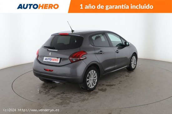 Peugeot 208 1.2 PureTech Signature - 