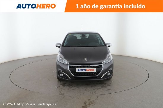 Peugeot 208 1.2 PureTech Signature - 