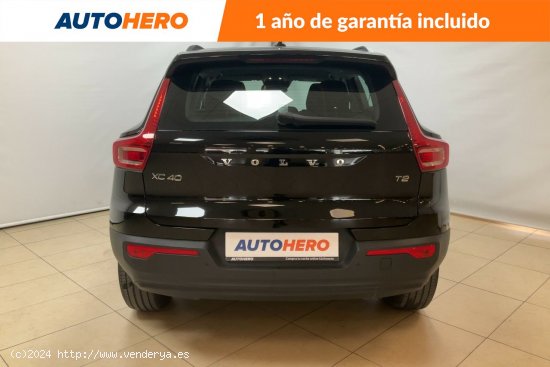 Volvo XC40 1.5 T2 Momentum Core 2WD - 