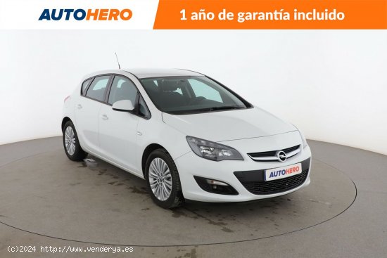 Opel Astra 1.7 CDTi SS Selective - 