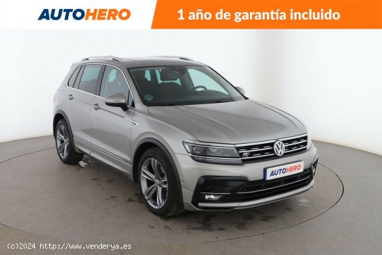 Volkswagen Tiguan 2.0 TDI Sport BlueMotion - 