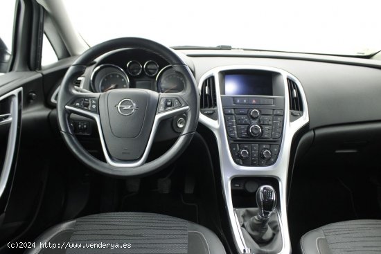 Opel Astra 1.6 CDTI 110 EXCELLENCE S - 