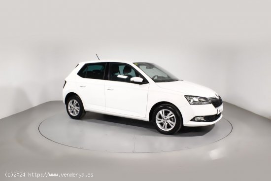 Skoda Fabia 1.0 TSI 70KW AMBITION PLUS 5P - 