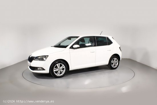 Skoda Fabia 1.0 TSI 70KW AMBITION PLUS 5P - 