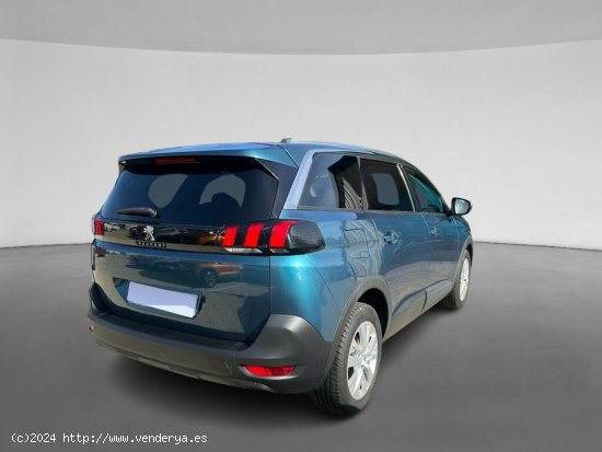 Peugeot 5008 - 