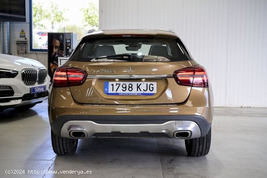 Mercedes GLA MERCEDES-BENZ  GLA 220 d - 