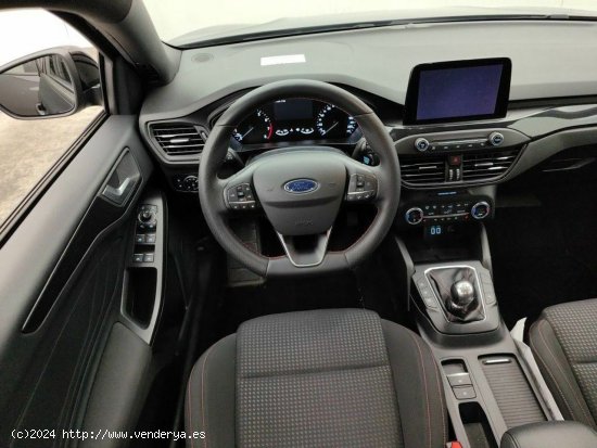 Ford Focus 1.0 Ecoboost MHEV 92kW ST-Line SB - 