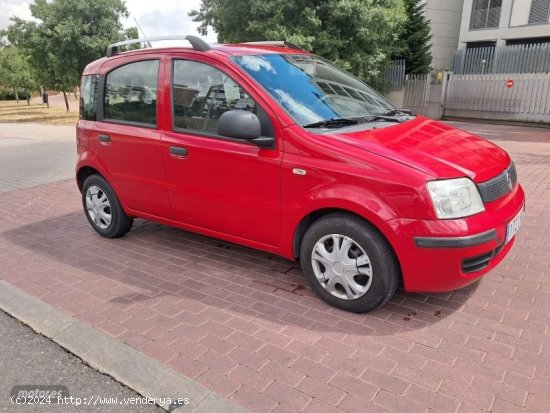 Fiat Panda 1.2i 69cv  5 plazas de 2012 con 90.000 Km por 3.975 EUR. en Madrid