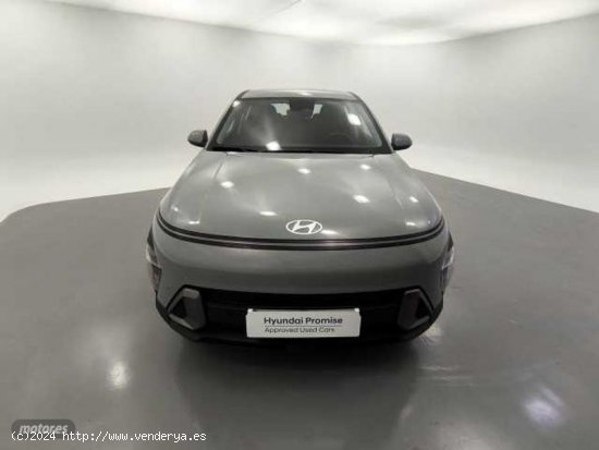 Hyundai Kona 1.0 TGDI Maxx 4x2 de 2023 con 16.800 Km por 23.900 EUR. en Barcelona