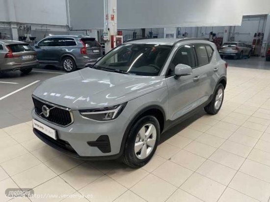 Volvo XC40 XC40 Essential, B3 Mild hybrid, Gasolina de 2024 con 5 Km por 34.450 EUR. en Navarra