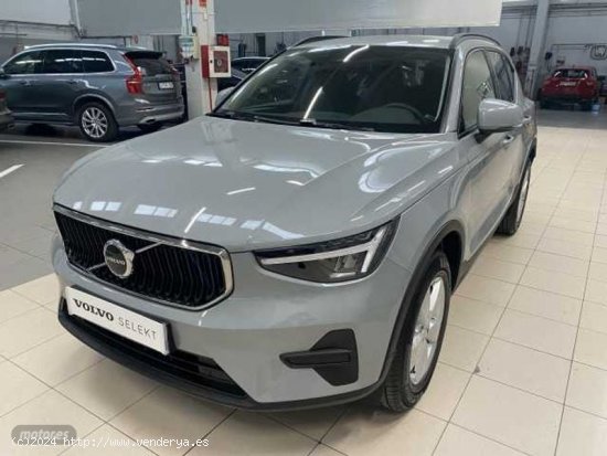 Volvo XC40 XC40 Essential, B3 Mild hybrid, Gasolina de 2024 con 5 Km por 34.450 EUR. en Navarra