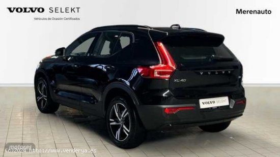 Volvo XC40 XC40 Plus, B3 mild hybrid, Gasolina, Dark de 2023 con 26.232 Km por 36.300 EUR. en A Coru