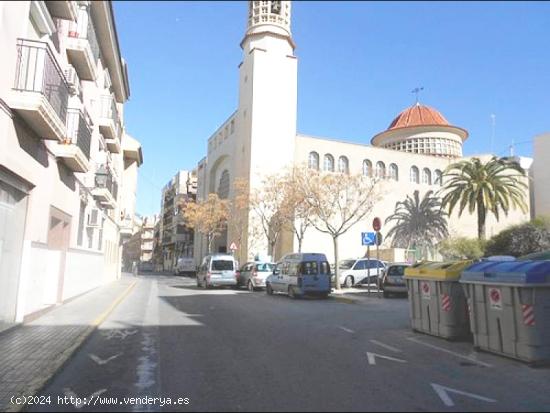 SE ALQUILA LOCAL COMERCIAL EN ELCHE ZONA RAVAL - ALICANTE