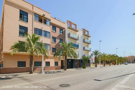 ALQUILER DE 2 HABITACIONES CON PLAZA DE GARAJE - ALICANTE