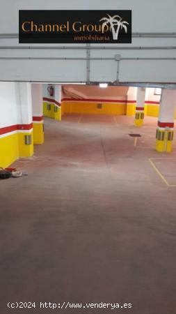 SE VENDE NEGOCIO . PARKING CON 25 PLAZAS DE GARAJE. - ALICANTE