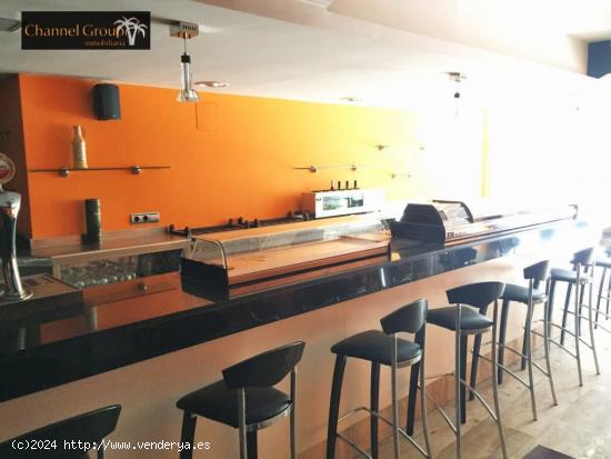 SE VENDE O TRASPASA BAR - ALICANTE