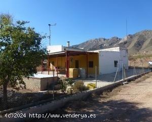 SE VENDE CASA EN LA CANALOSA CON TERRENO. - ALICANTE