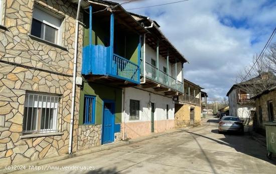 CASA A LA VENTA EN NARAYOLA - LEON