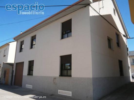 VENTA DE CASA EN CAMPONARAYA - LEON