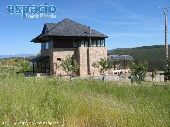 VENTA CHALET EN EL ACEBO - LEON