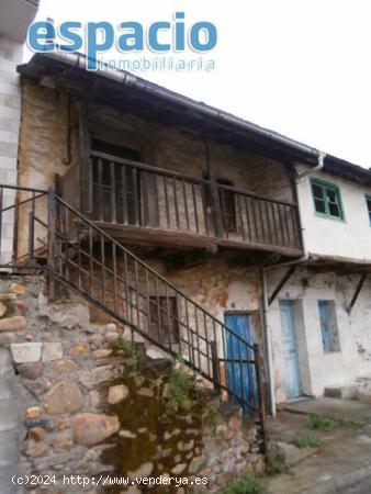 VENTA CASA DE PIEDRA EN FUENTES NUEVAS - LEON