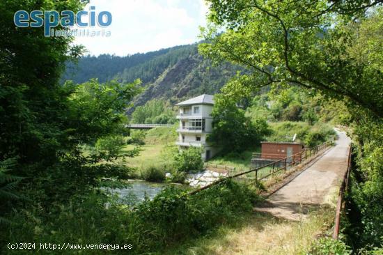 VENTA DE CASA CON FINCA EN PARADA DO LOR - LUGO