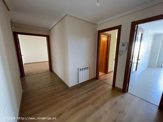 SE VENDE PISO A ESTRENAR EN EL CENTRO DE PONFERRADA - LEON