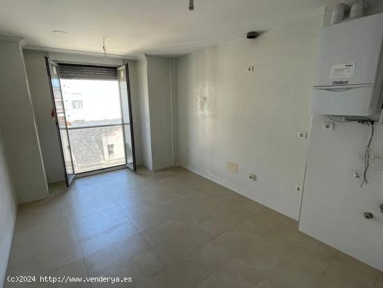 SE VENDE PISO A ESTRENAR EN EL CENTRO DE PONFERRADA - LEON