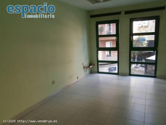 SE VENDE O ALQUILA OFICINA EN EL CENTRO DE PONFERRADA - LEON