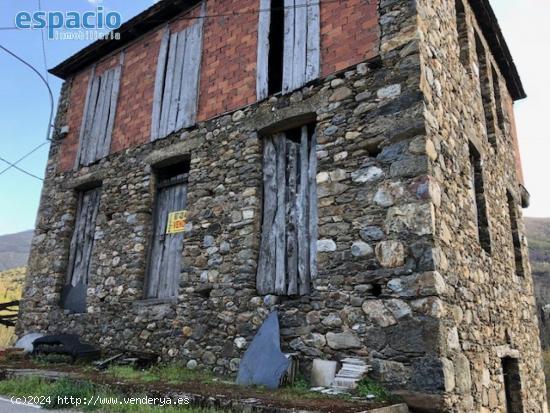 VENTA CASA DE PIEDRA EN POMBRIEGO - LEON