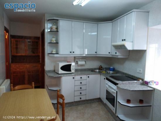 VENTA DE CASA EN SANTA CRUZ DEL SIL - LEON