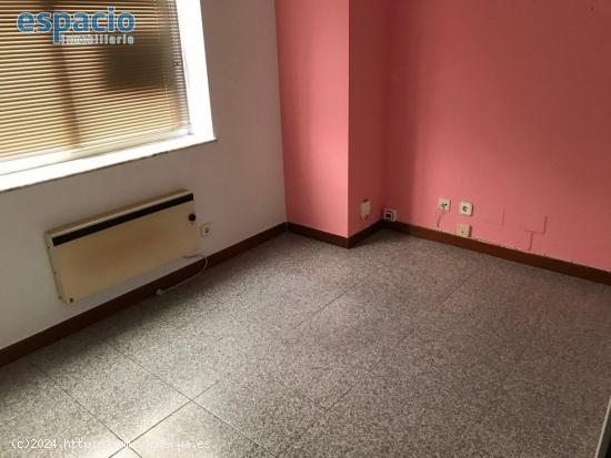 SE VENDE O ALQUILA OFICINA ZONA CENTRO - LEON